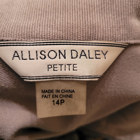 Jacket - Picture 2 of 5